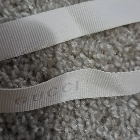 Gucci  Ribbon Bundle - Picture 2 of 9